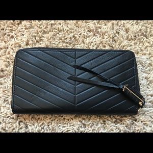 Brand new Stella and Dot Covet wallet